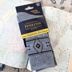 Pendleton NWT UNISEX Heritage Blue Light Cushion Moisture Wicking Soft Lambswool